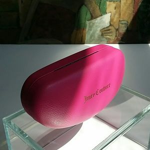 Juicy Couture sunglasses case
